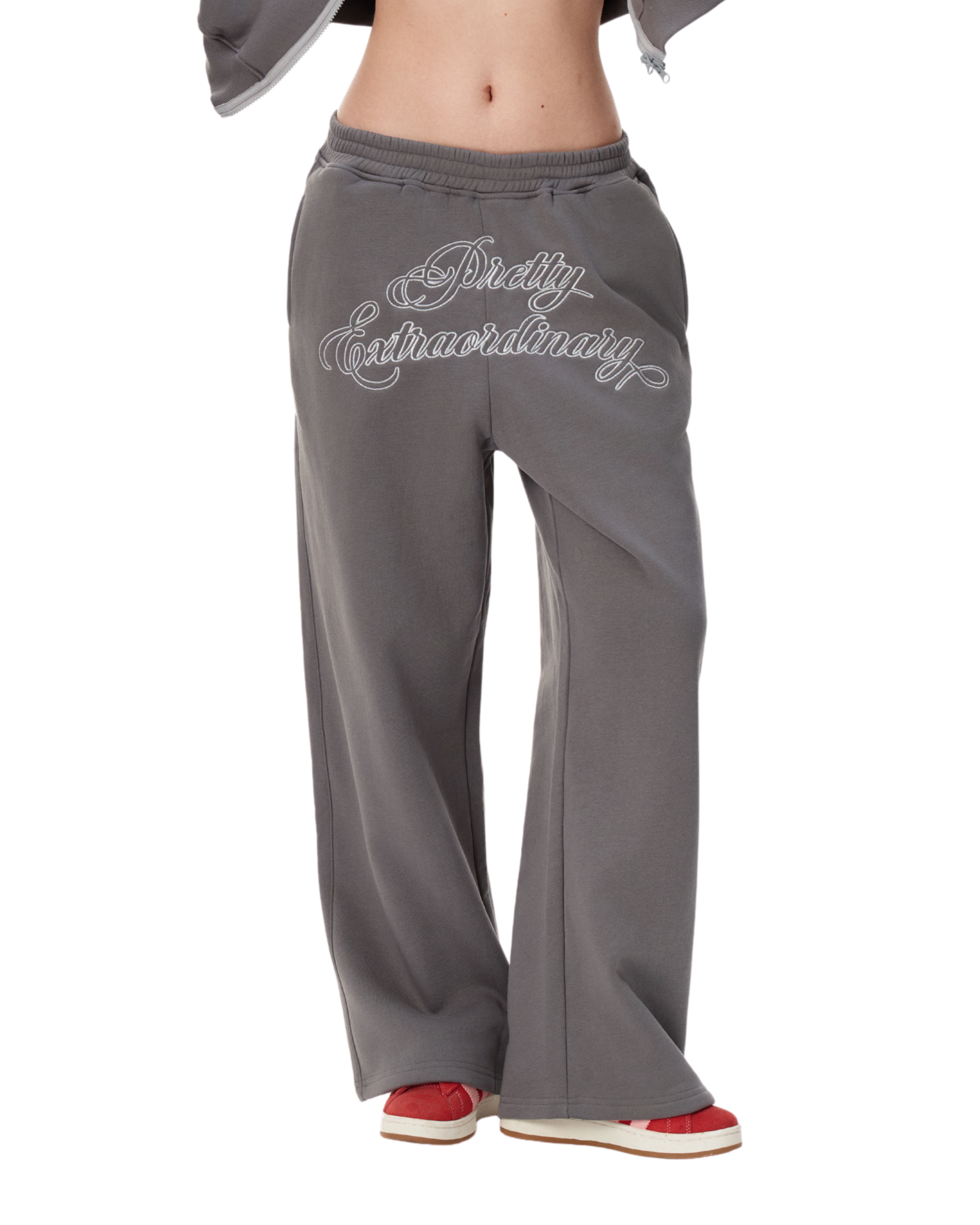 BLACK SESEAM MILK SWEATPANTS